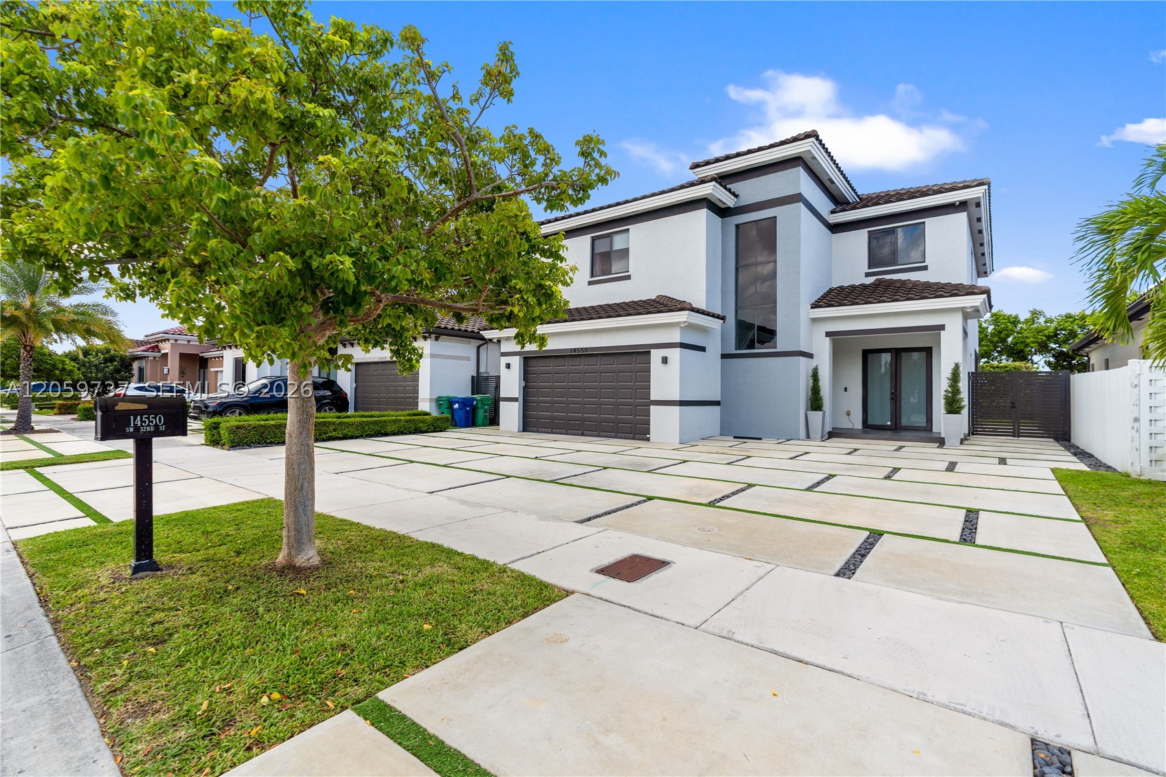 PALMERA ESTATES - Residential