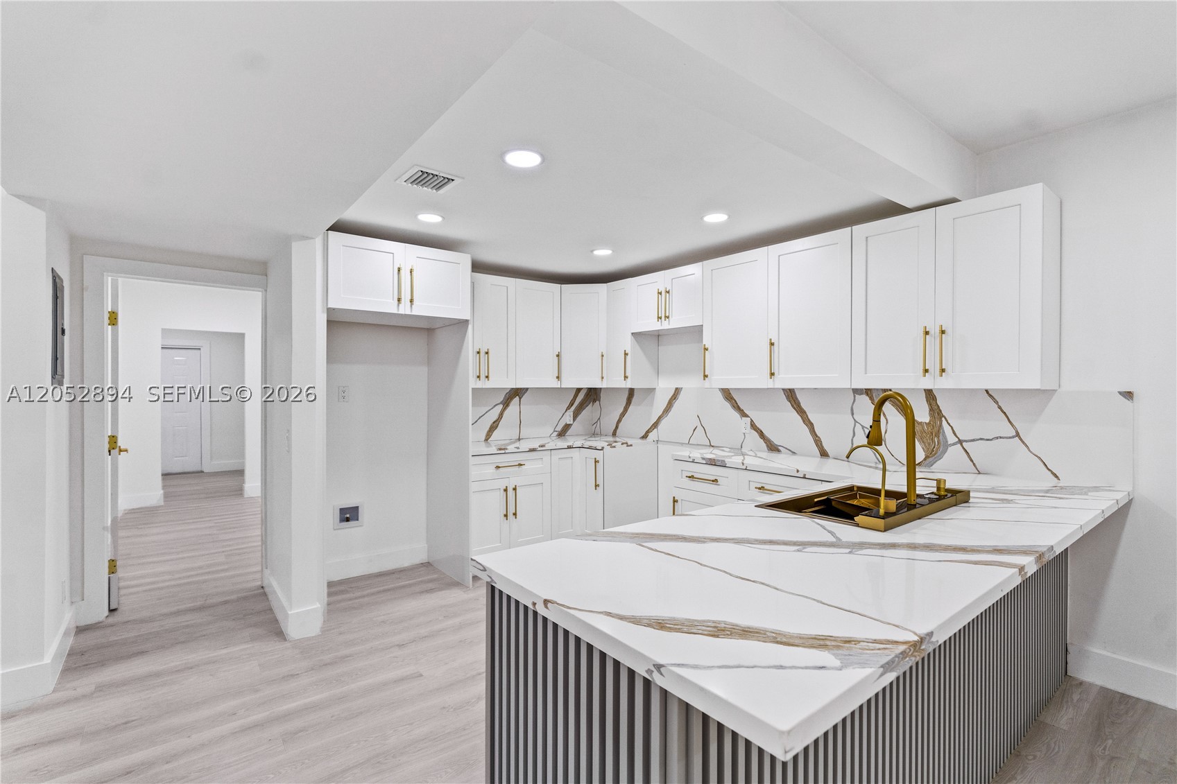 ORCHARD VILLA - Residential