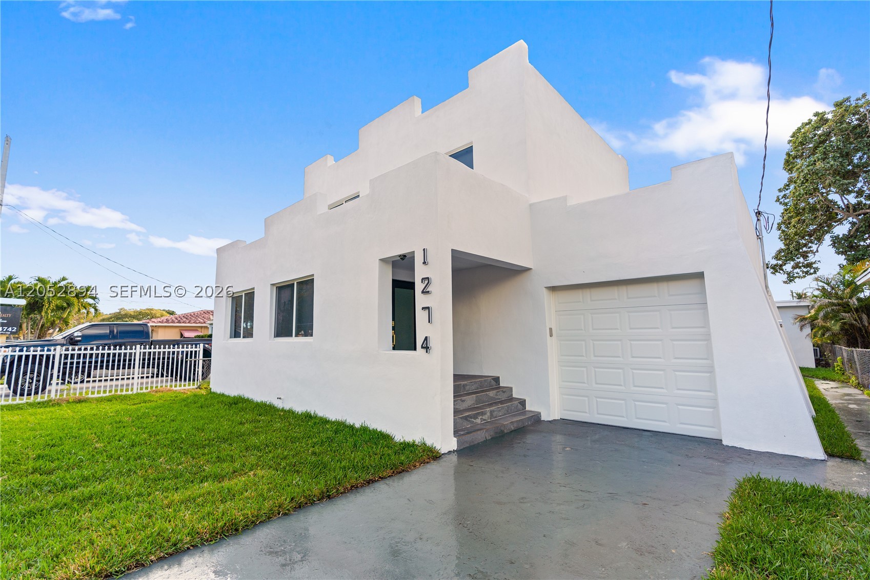 ORCHARD VILLA - Residential