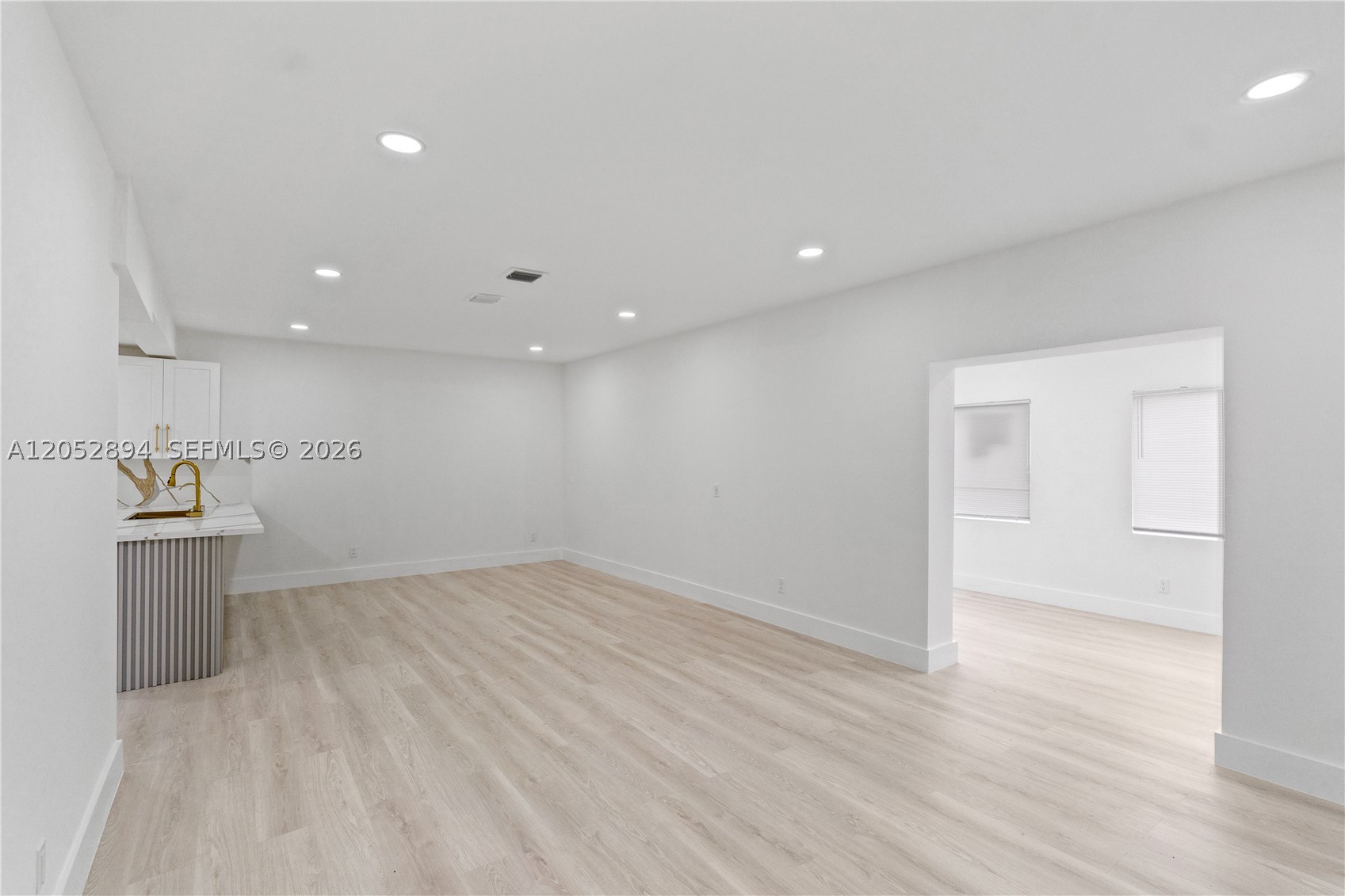ORCHARD VILLA - Residential