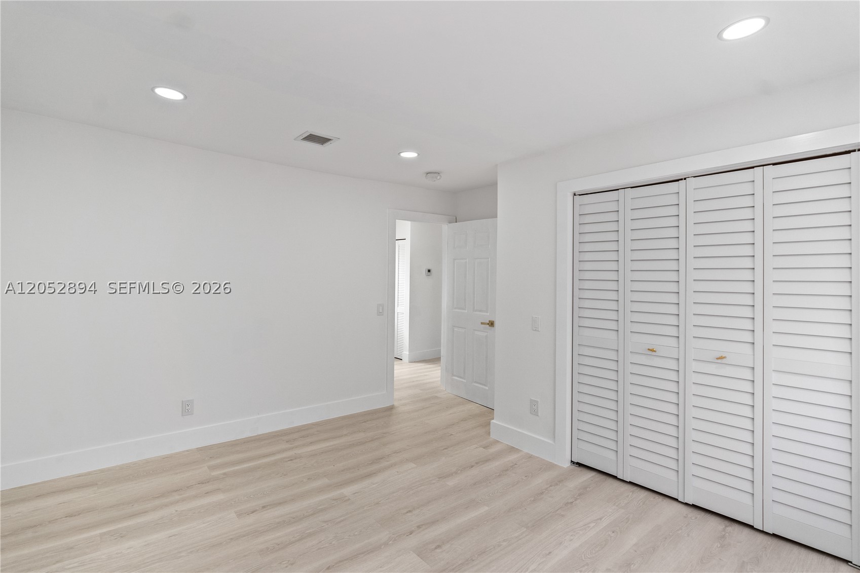 ORCHARD VILLA - Residential
