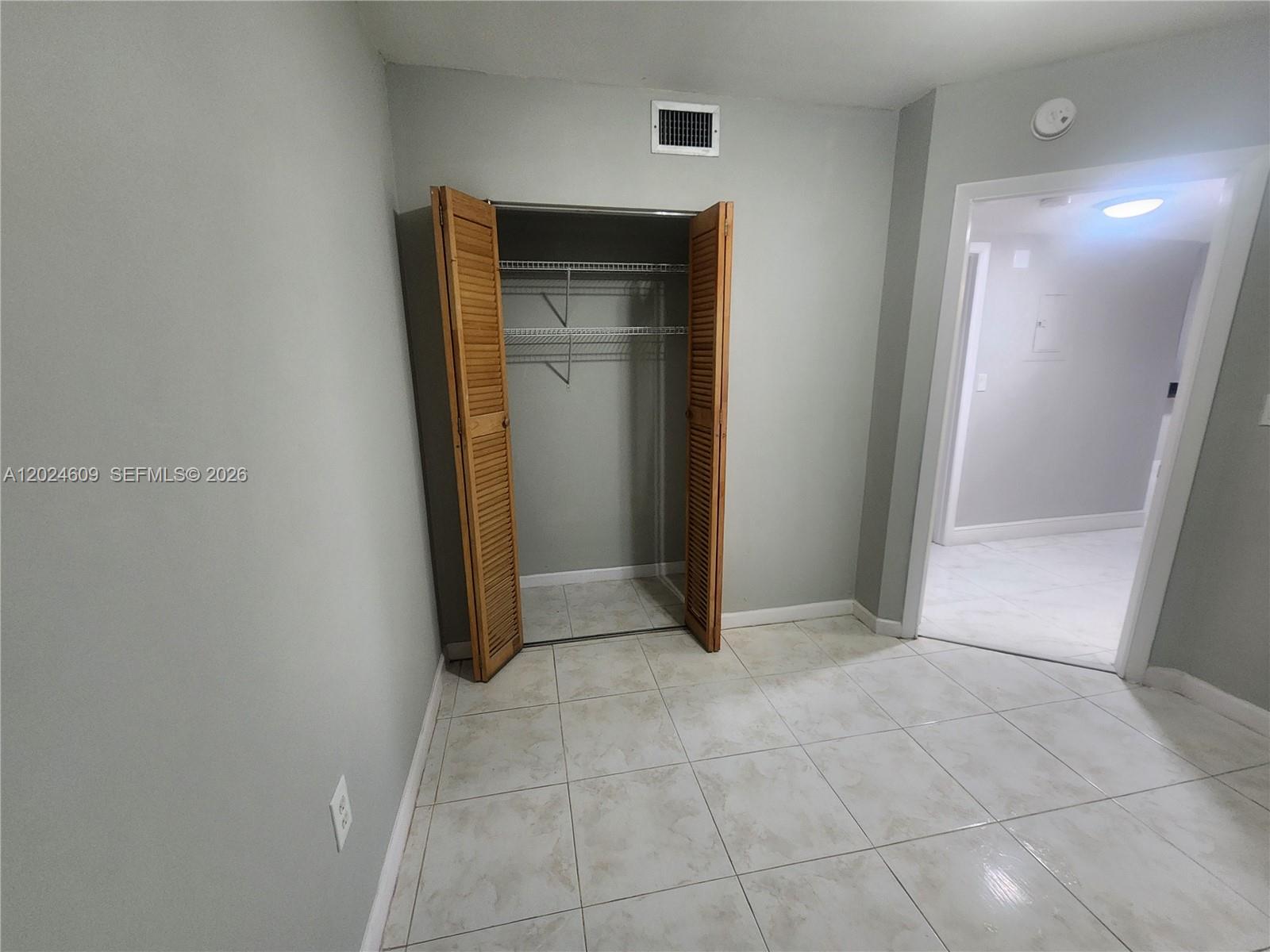 ALAMEDA TOWER 2 CONDO - Residential Lease