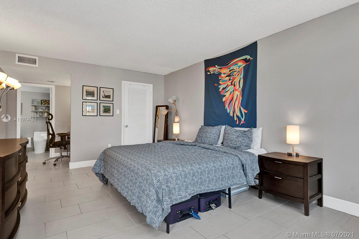DEL PRADO MARINA - Residential