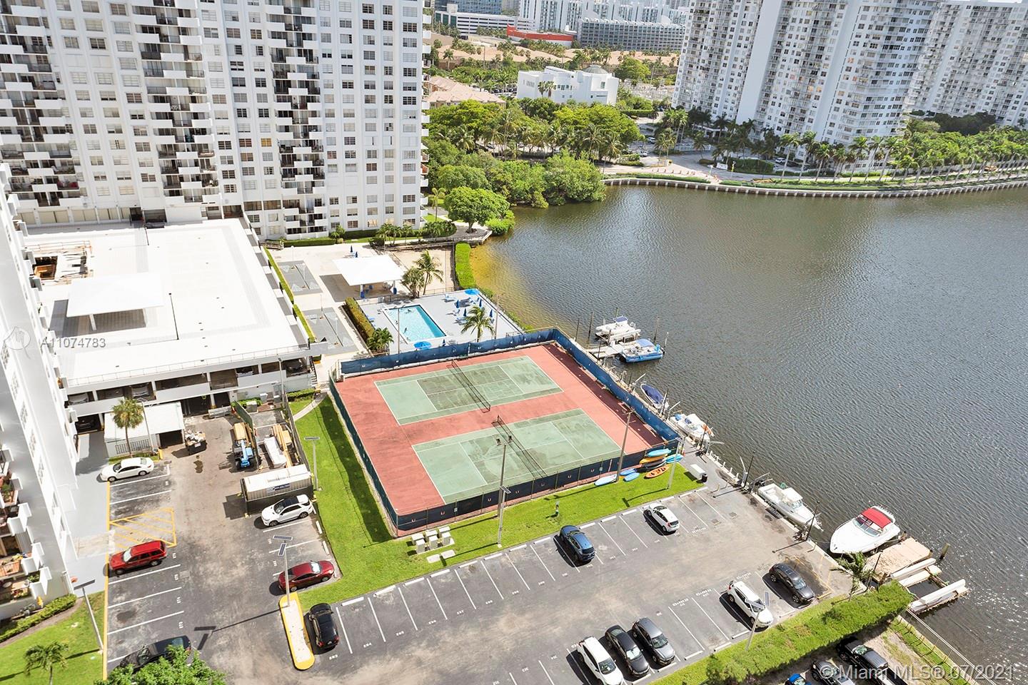 DEL PRADO MARINA - Residential