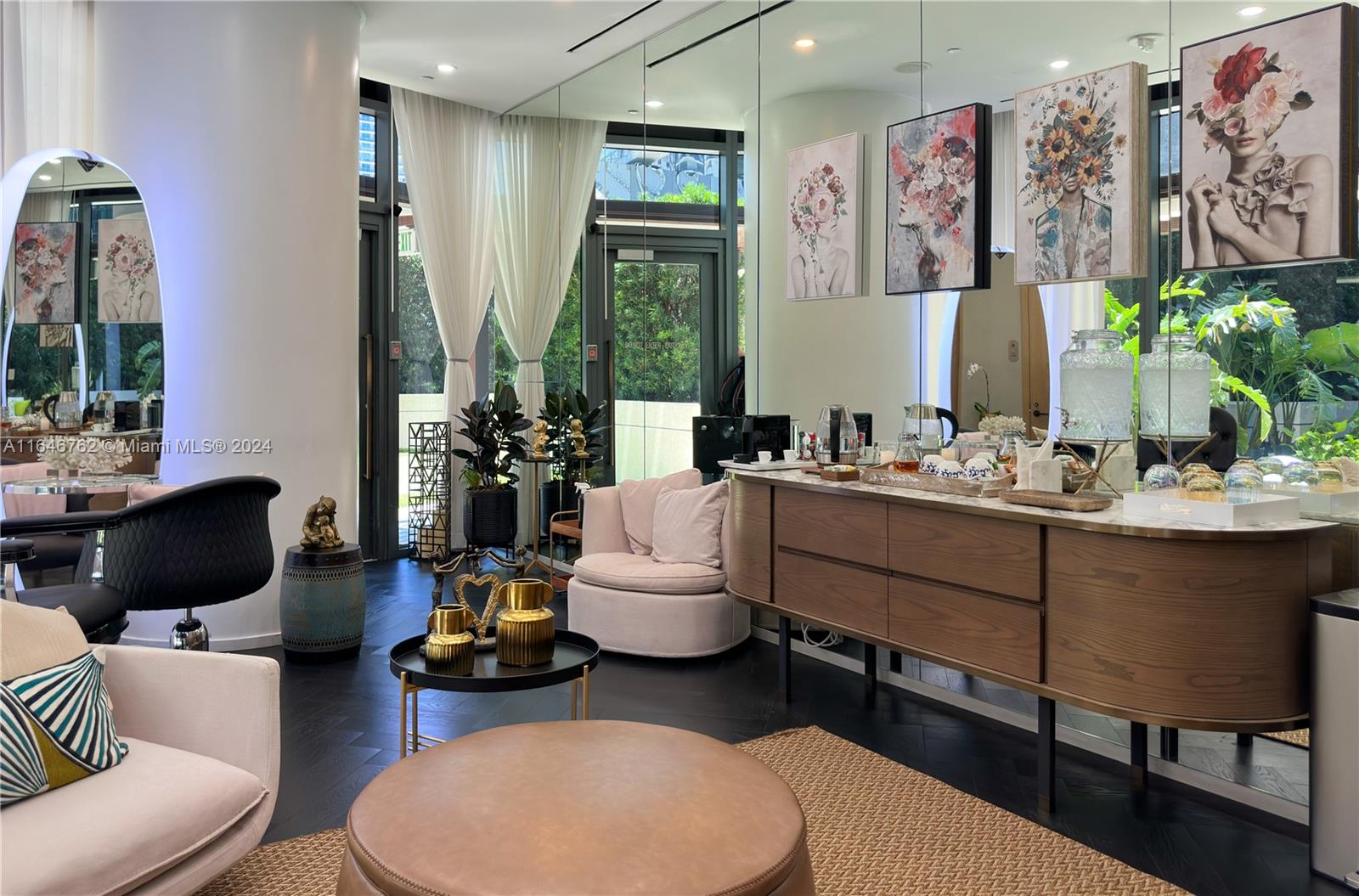 SLS Lux - Residential Lease