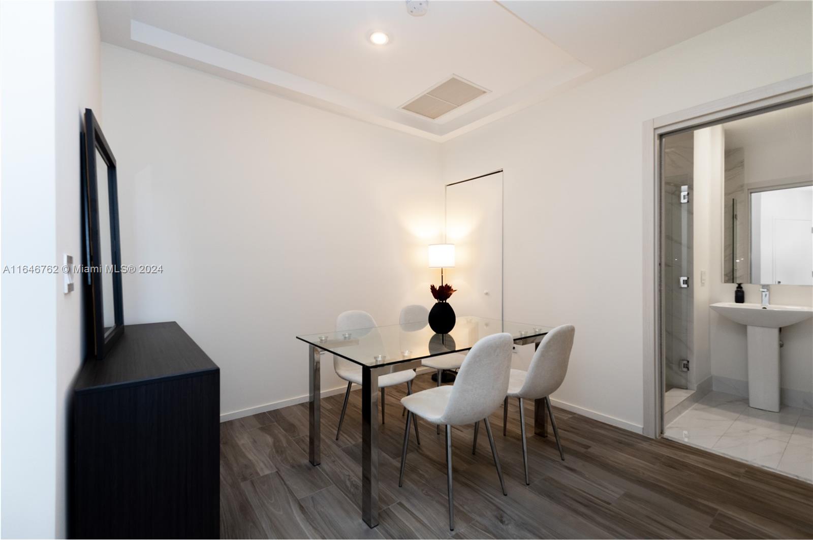 SLS Lux - Residential Lease