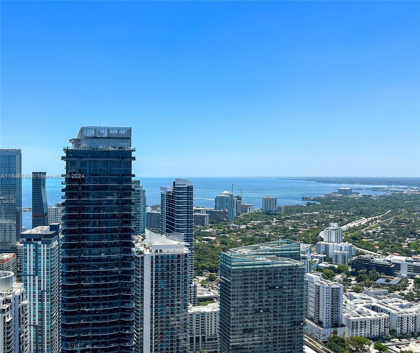 SLS Lux - Residential Lease