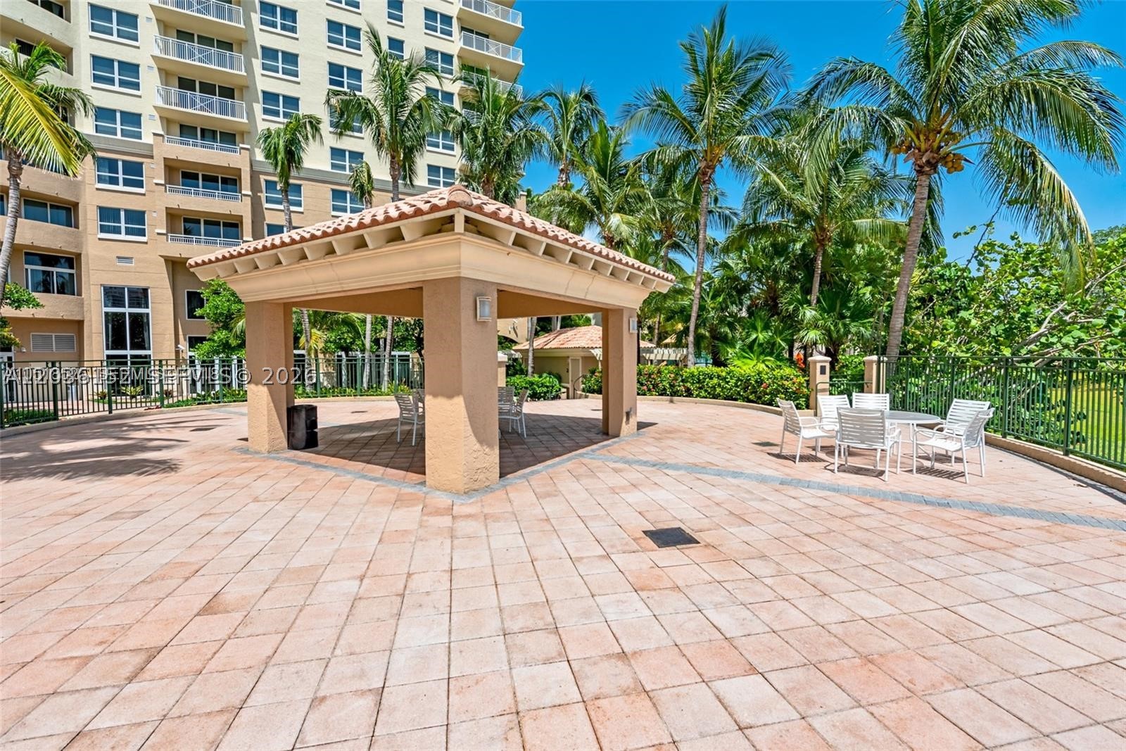 TURNBERRY ON THE GREEN CO - Residential