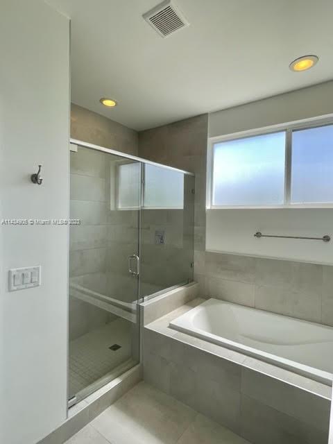 DORAL PALMS NORTH - Residential Lease