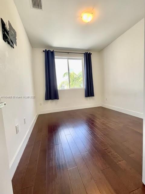 DORAL PALMS NORTH - Residential Lease
