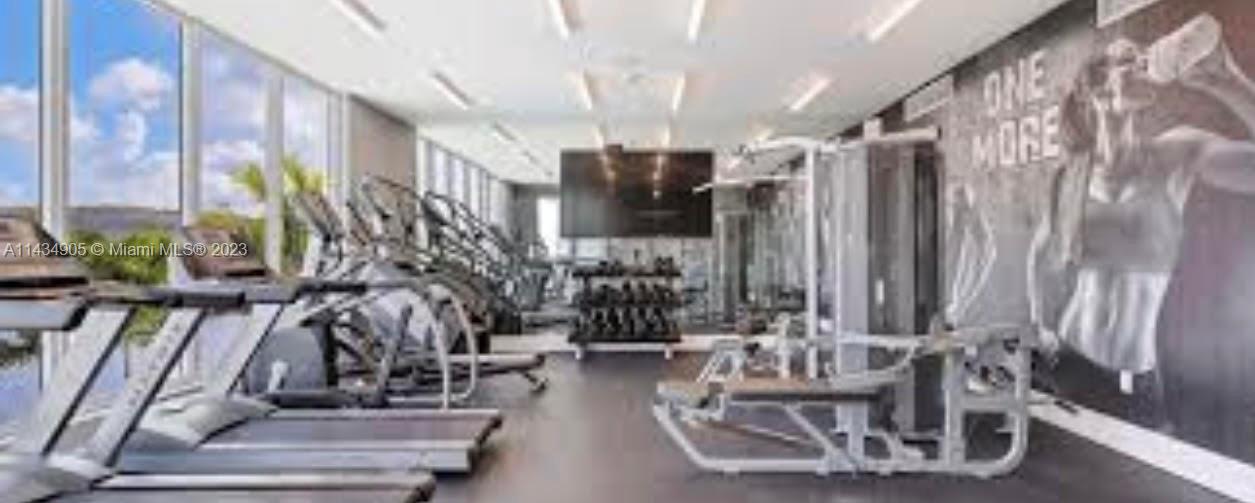 DORAL PALMS NORTH - Residential Lease