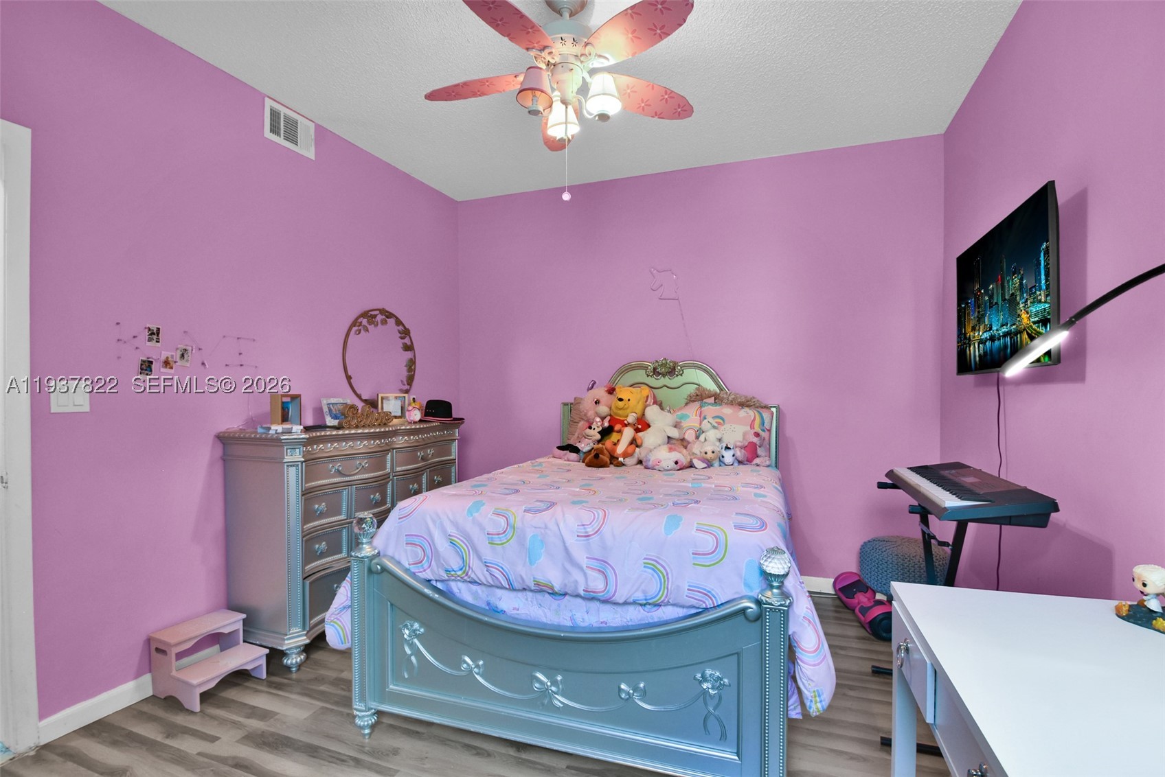 PEPPERTREE ON THE PARK CO - Residential