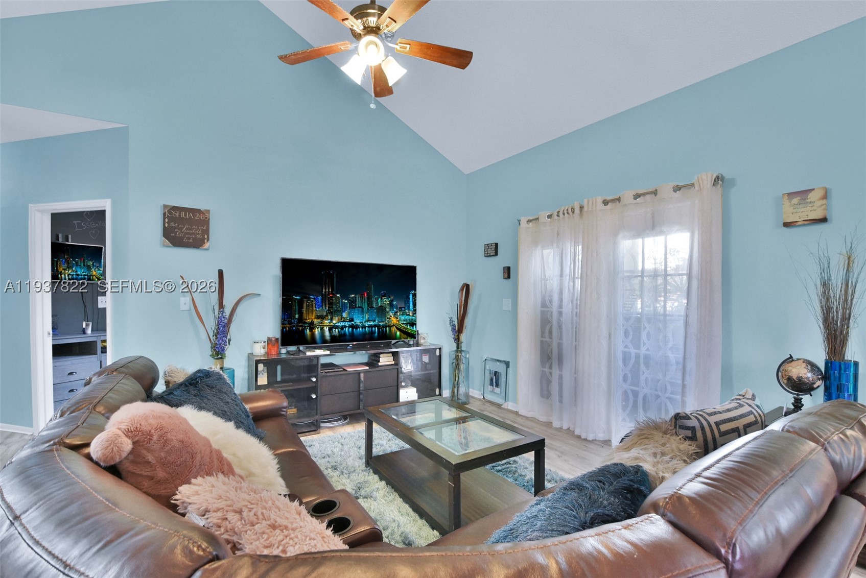 PEPPERTREE ON THE PARK CO - Residential