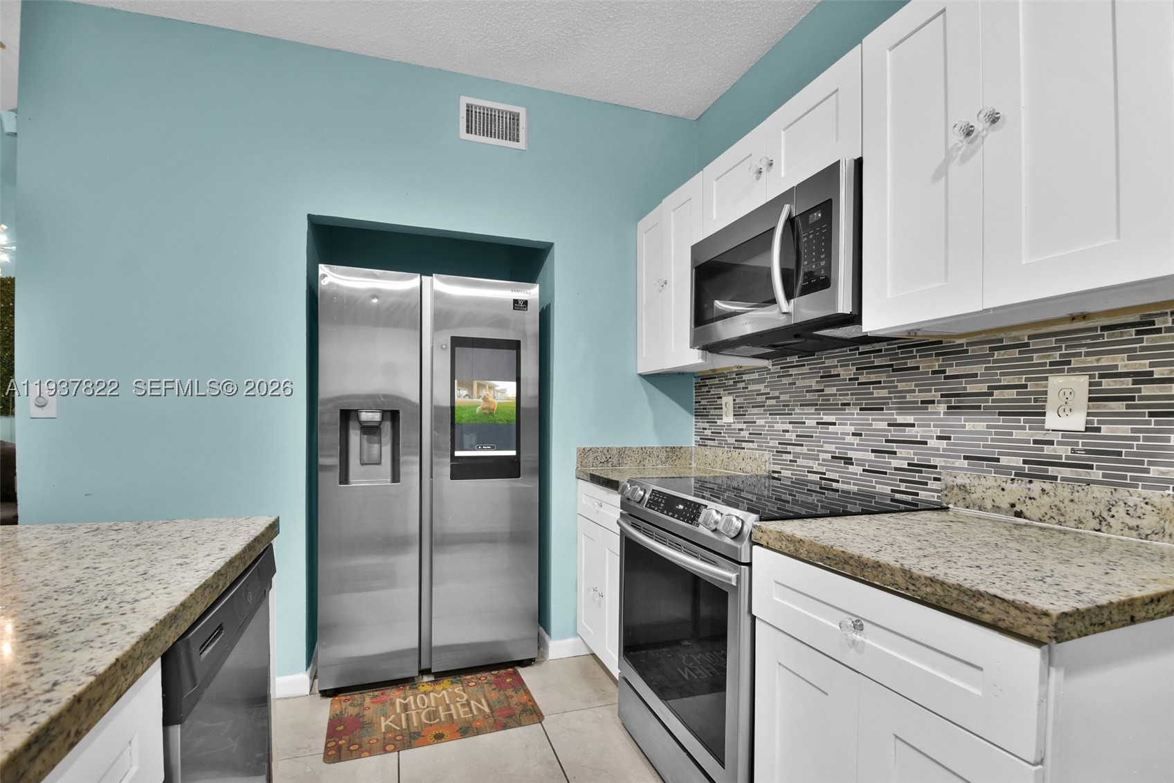 PEPPERTREE ON THE PARK CO - Residential