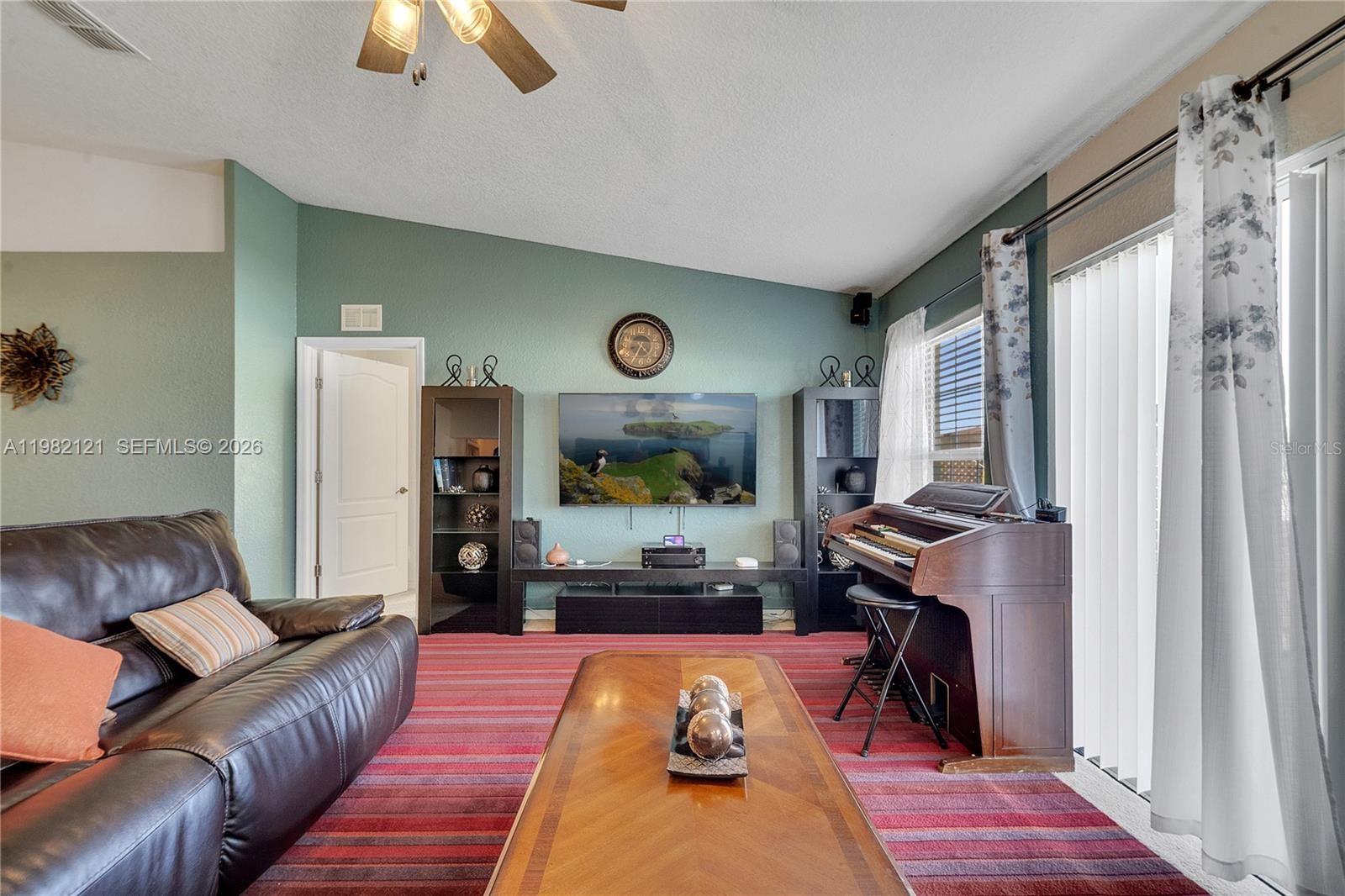 Snell Creek Manor - Residential