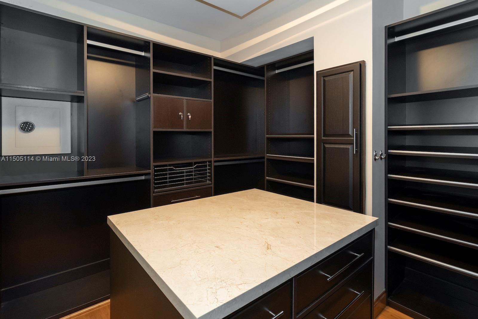JADE RESIDENCES AT BRICKE - Residential