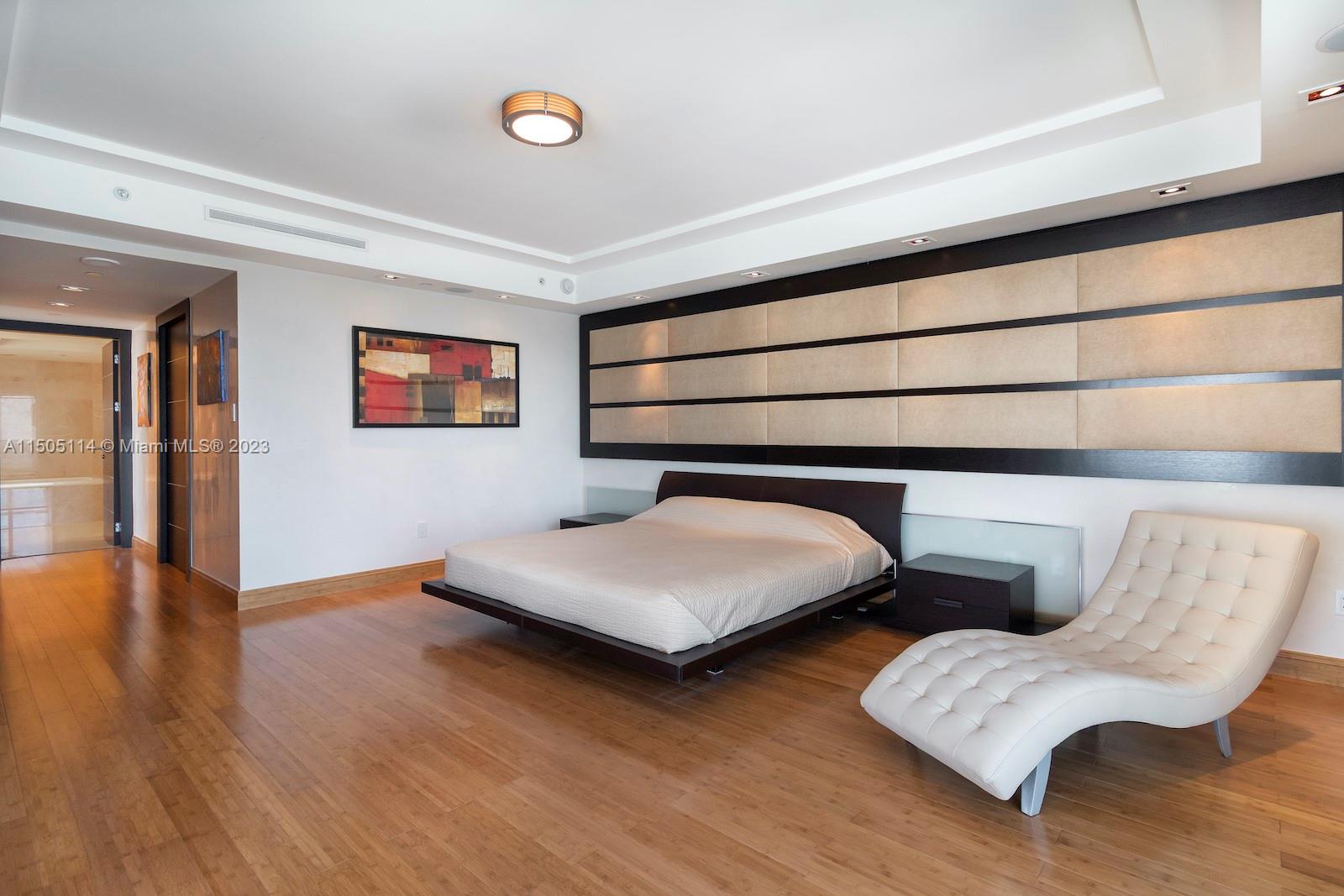 JADE RESIDENCES AT BRICKE - Residential