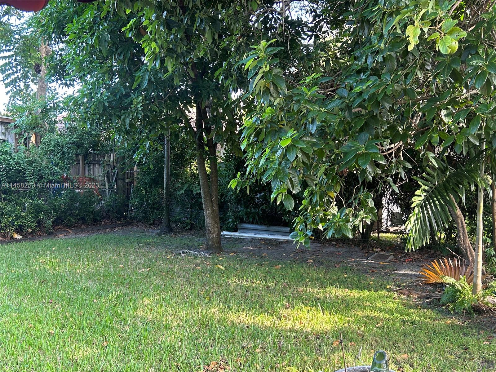 HILLS TRAIL GROVE - Residential Lease
