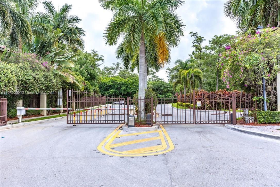MERRICK PRESERVE CONDO BL - Residential Lease