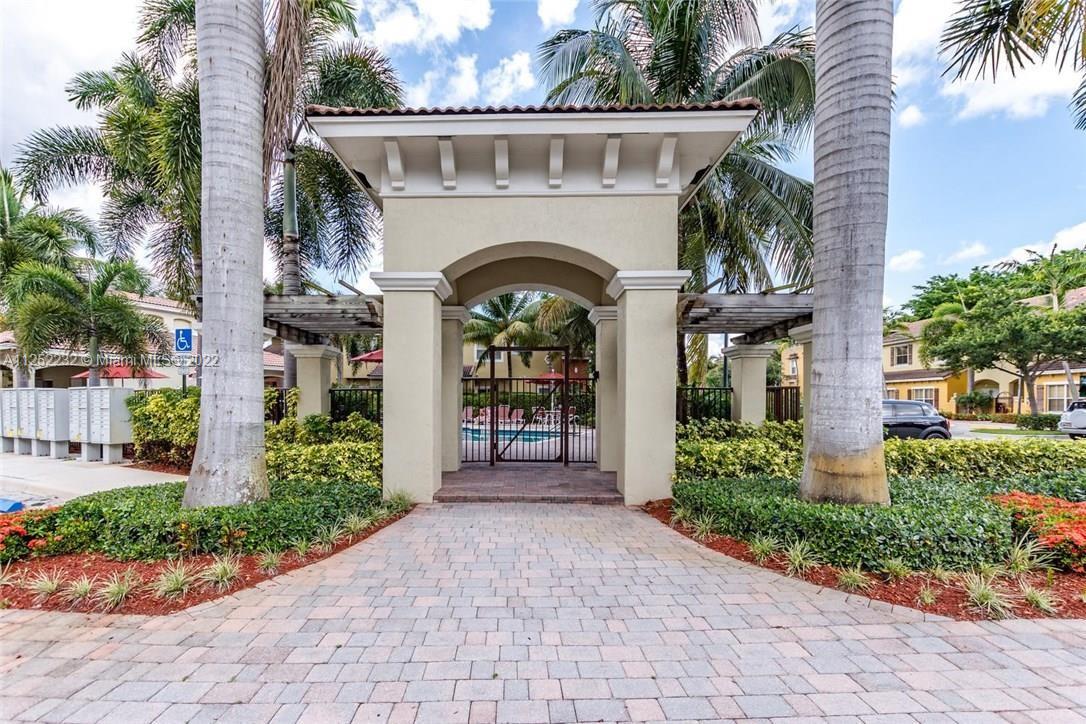 MERRICK PRESERVE CONDO BL - Residential Lease