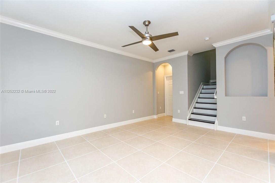 MERRICK PRESERVE CONDO BL - Residential Lease