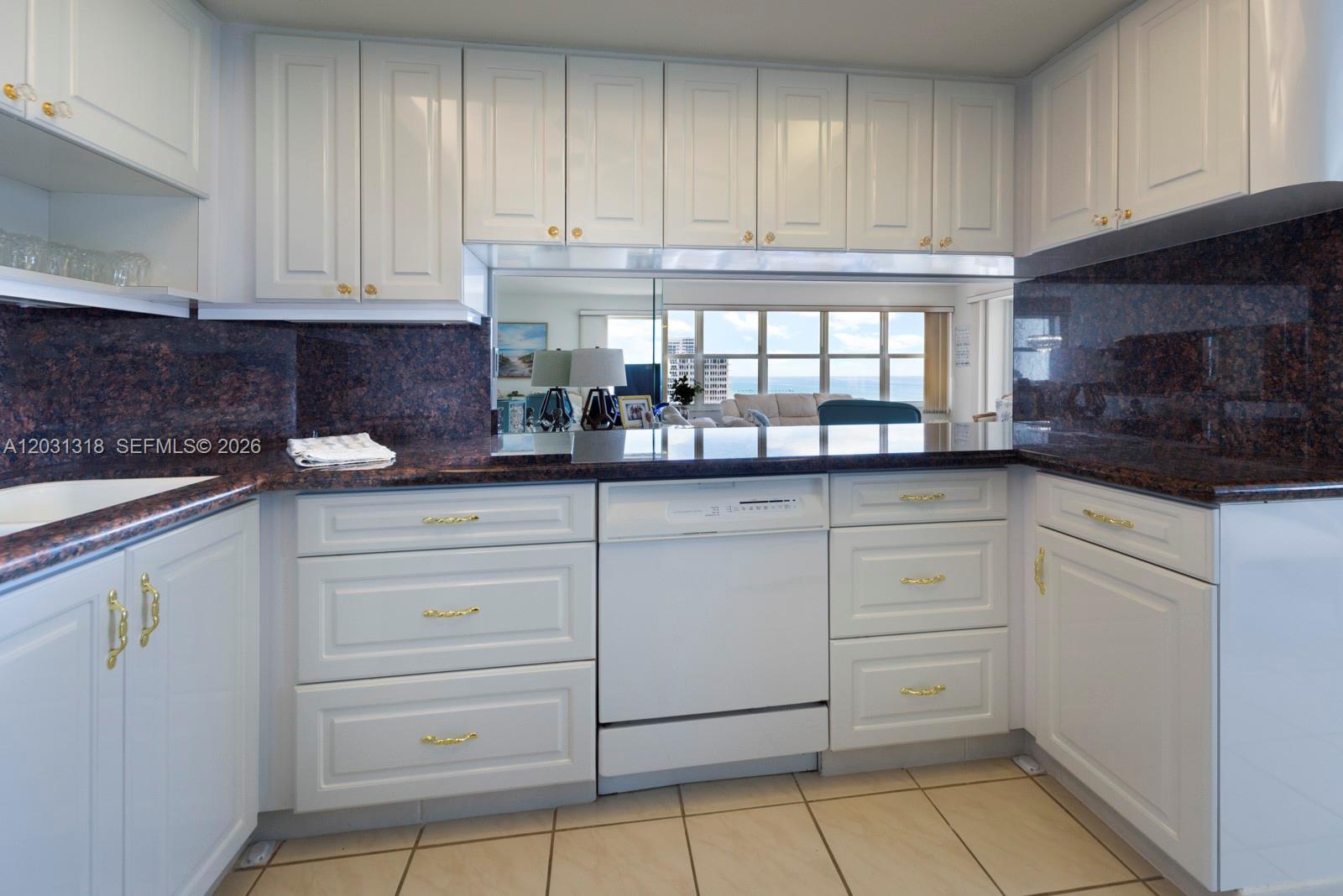 OCEAN SUMMIT CONDO - Residential Lease