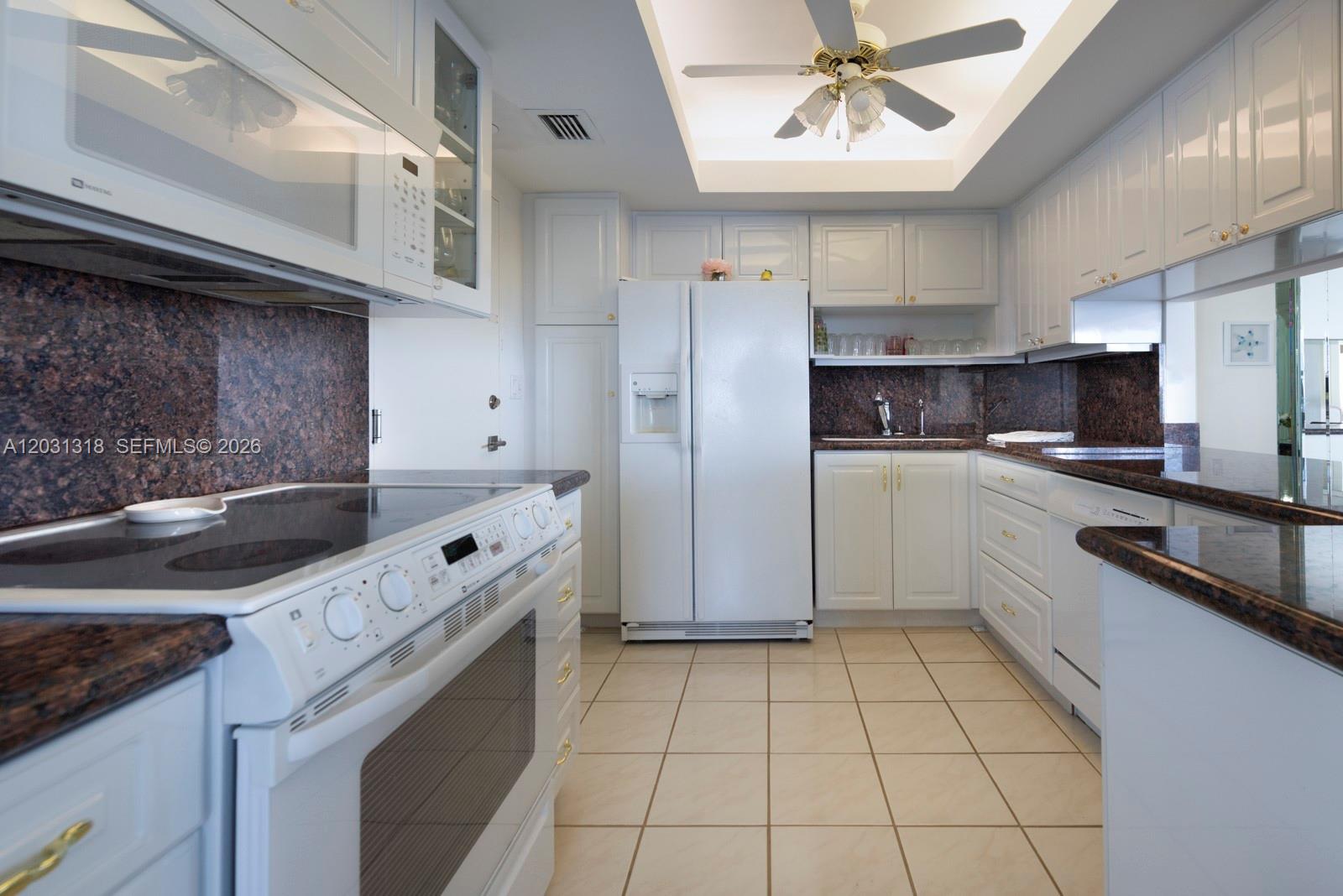OCEAN SUMMIT CONDO - Residential Lease