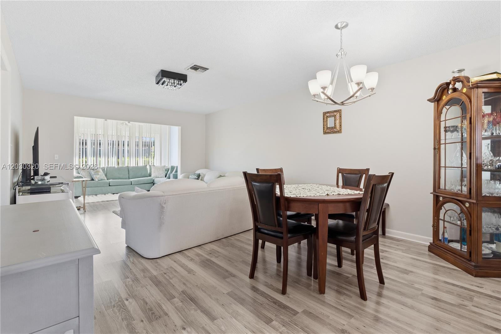 CAMELOT VILLAGE SEC 3 - Residential