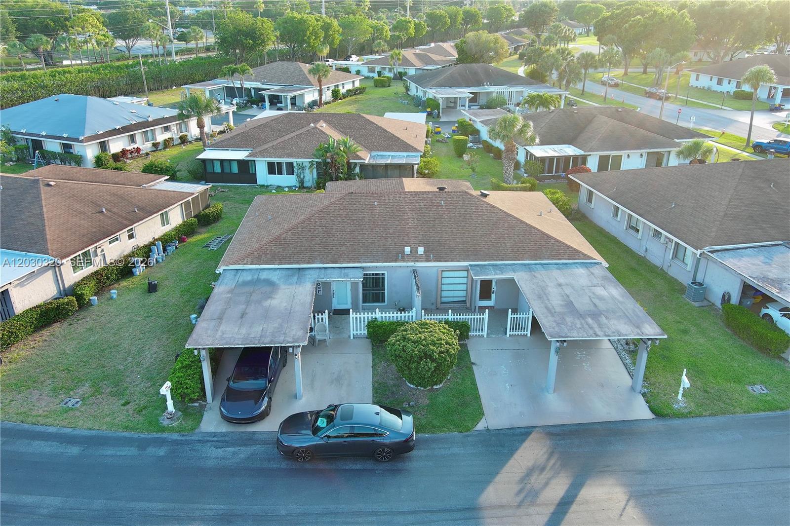 CAMELOT VILLAGE SEC 3 - Residential