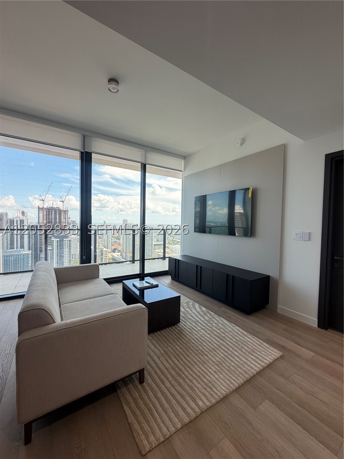 Miami North - Residential Lease