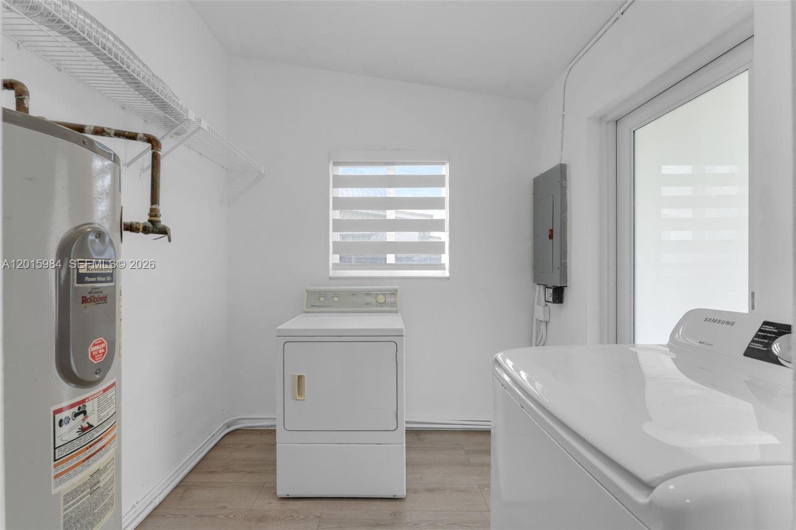 FAIRLAWN ESTS 1ST ADDN - Residential