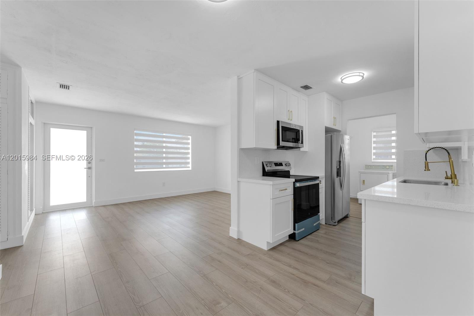 FAIRLAWN ESTS 1ST ADDN - Residential