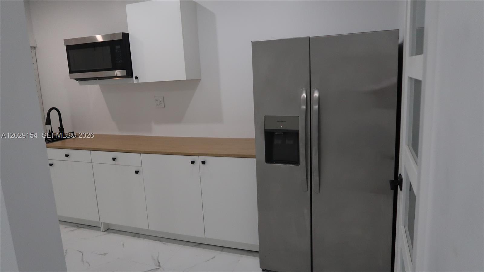 MARBELLA PARK - Residential Lease