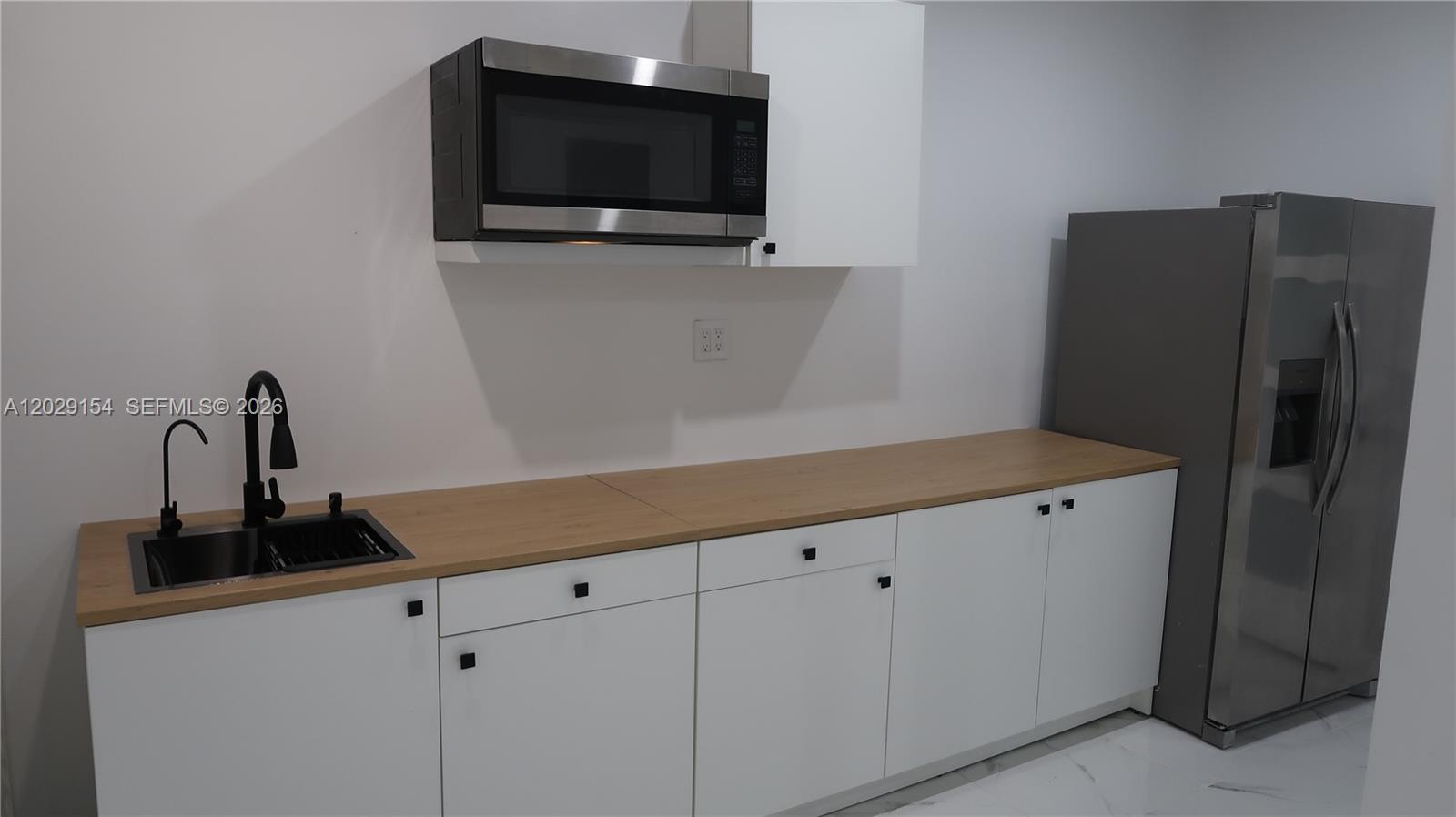 MARBELLA PARK - Residential Lease