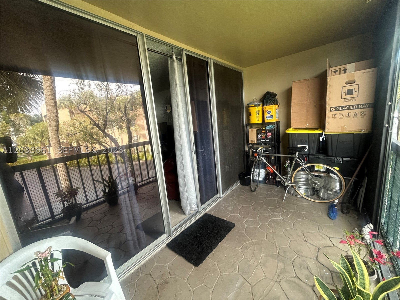 GARDENS OF KENDALL SO CON - Residential Lease