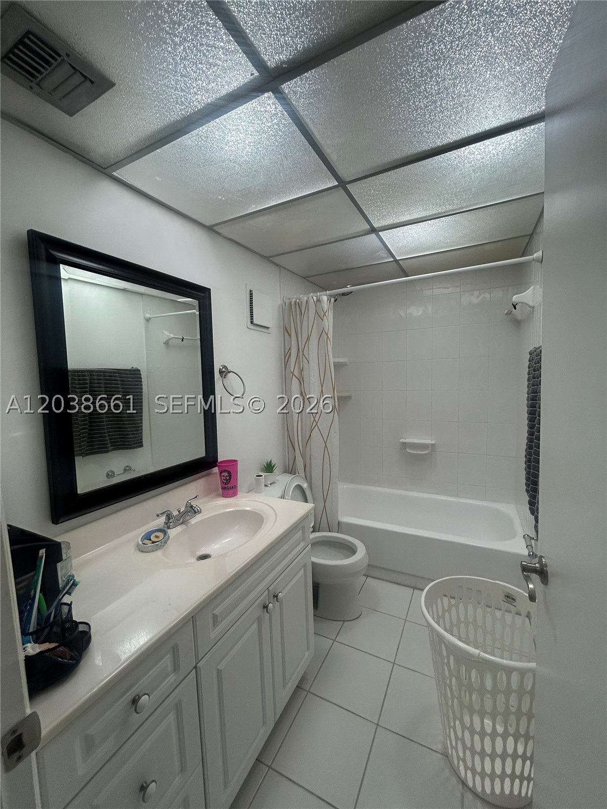 GARDENS OF KENDALL SO CON - Residential Lease
