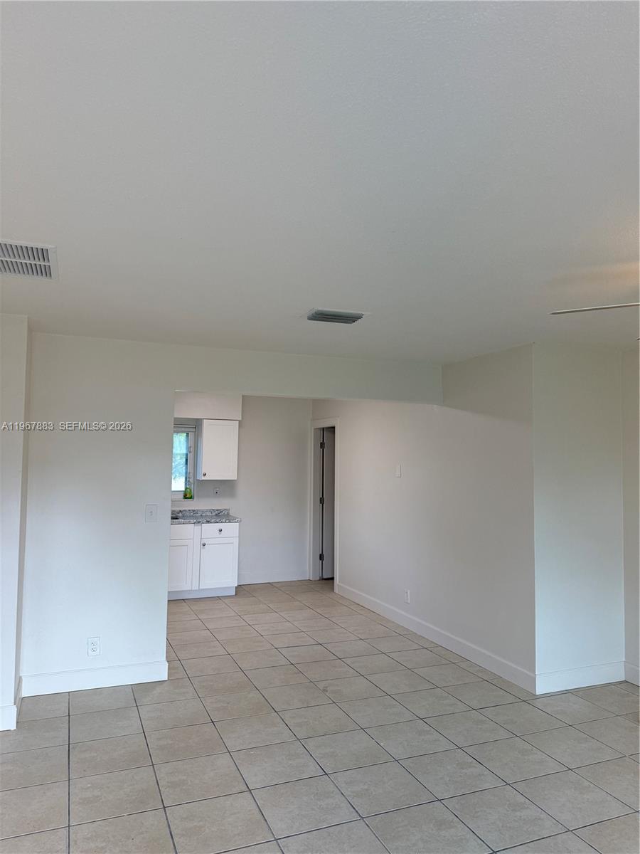 CANAL GROVES - Residential Lease