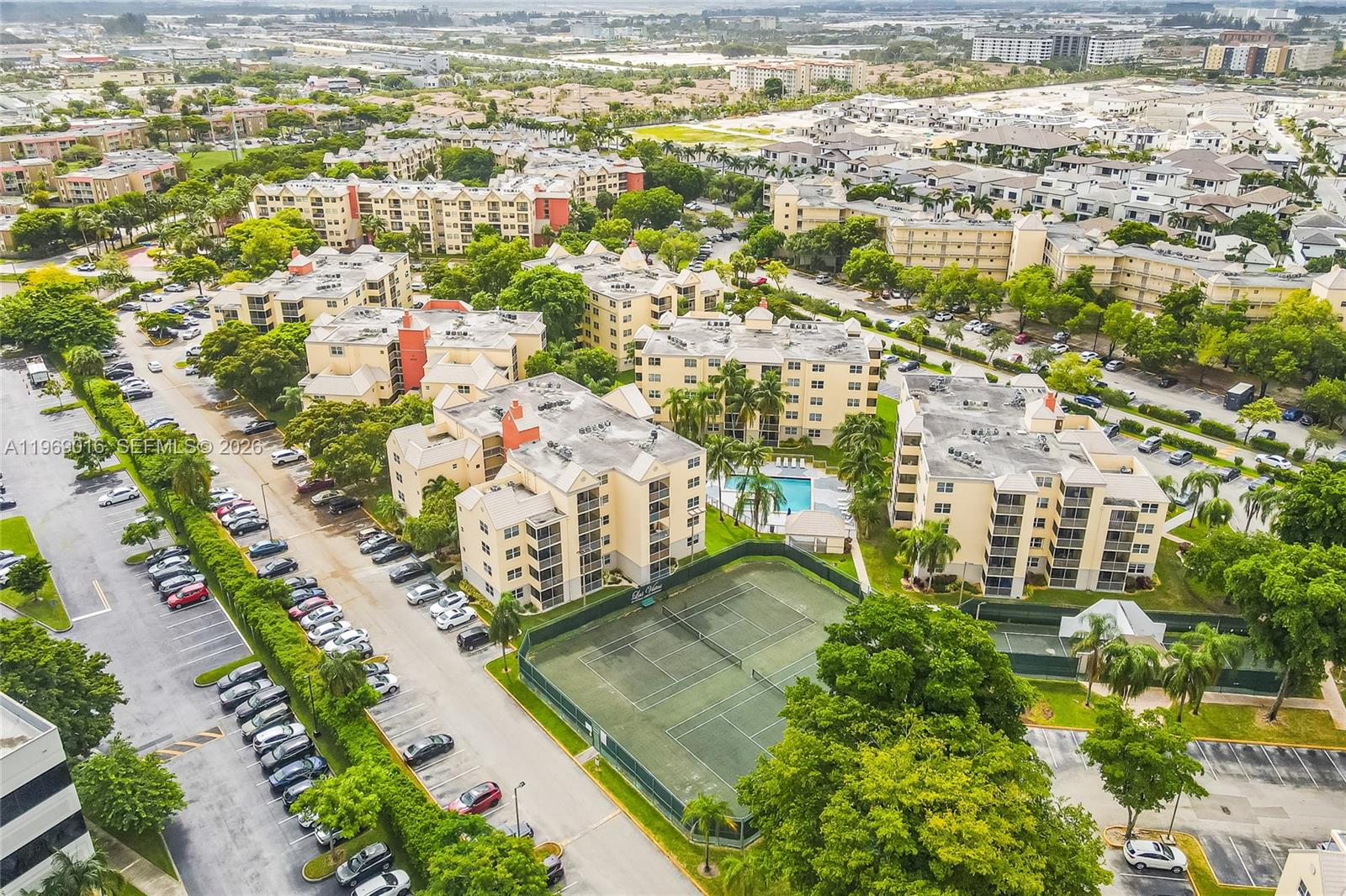 LAS VISTAS AT DORAL CONDO - Residential Lease
