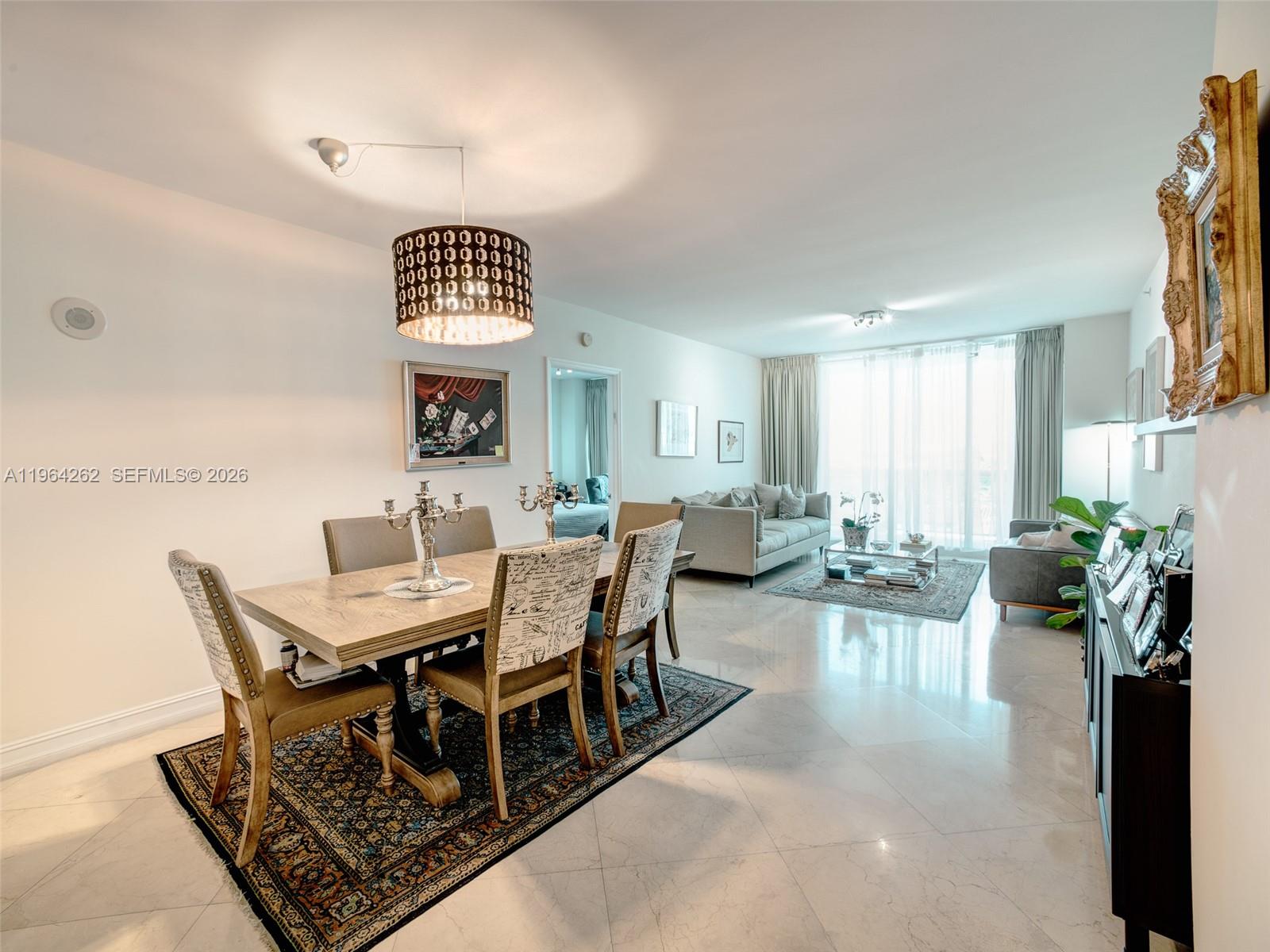 SOLIMAR CONDO - Residential