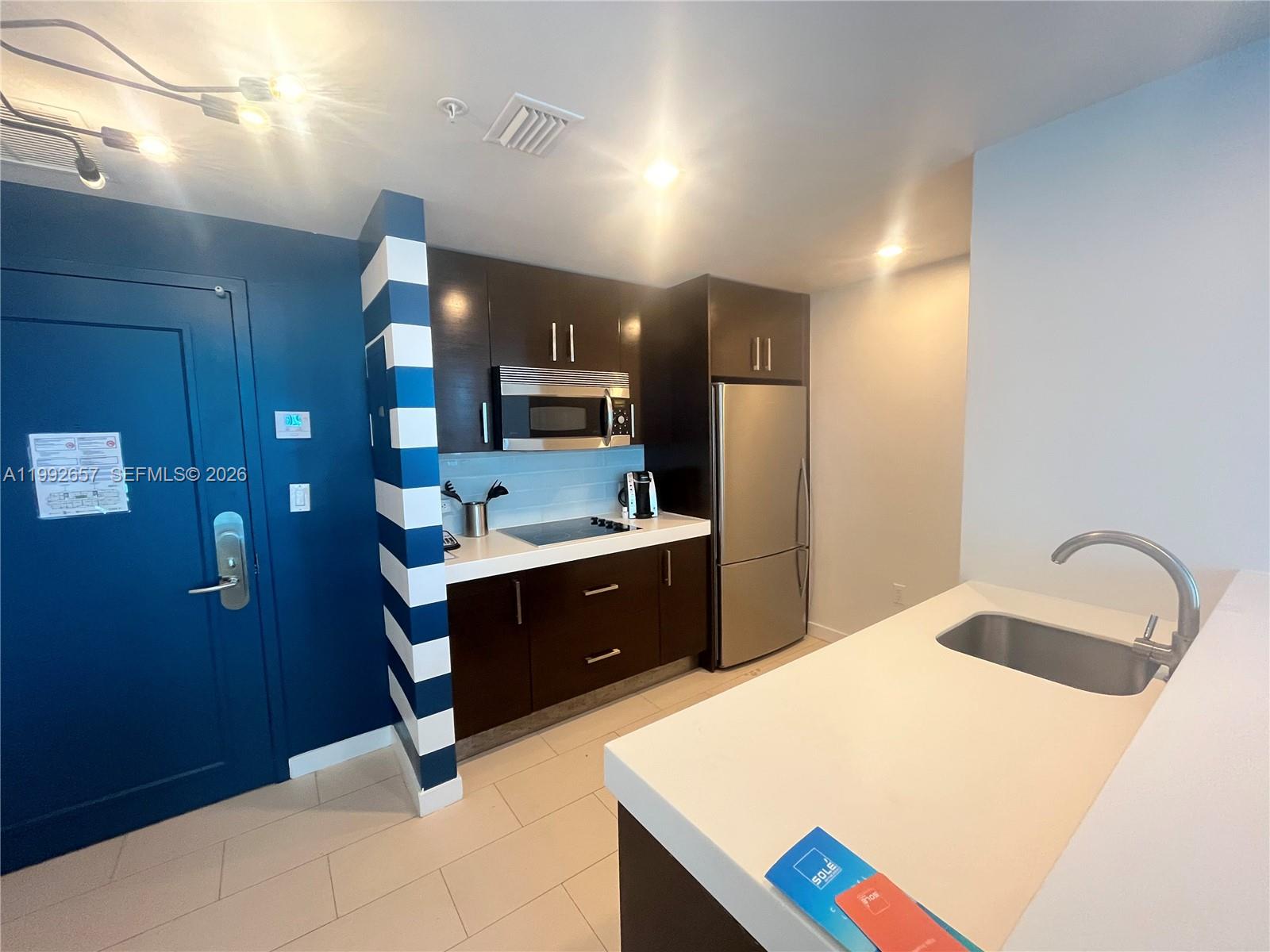 SOLE CONDO - Residential