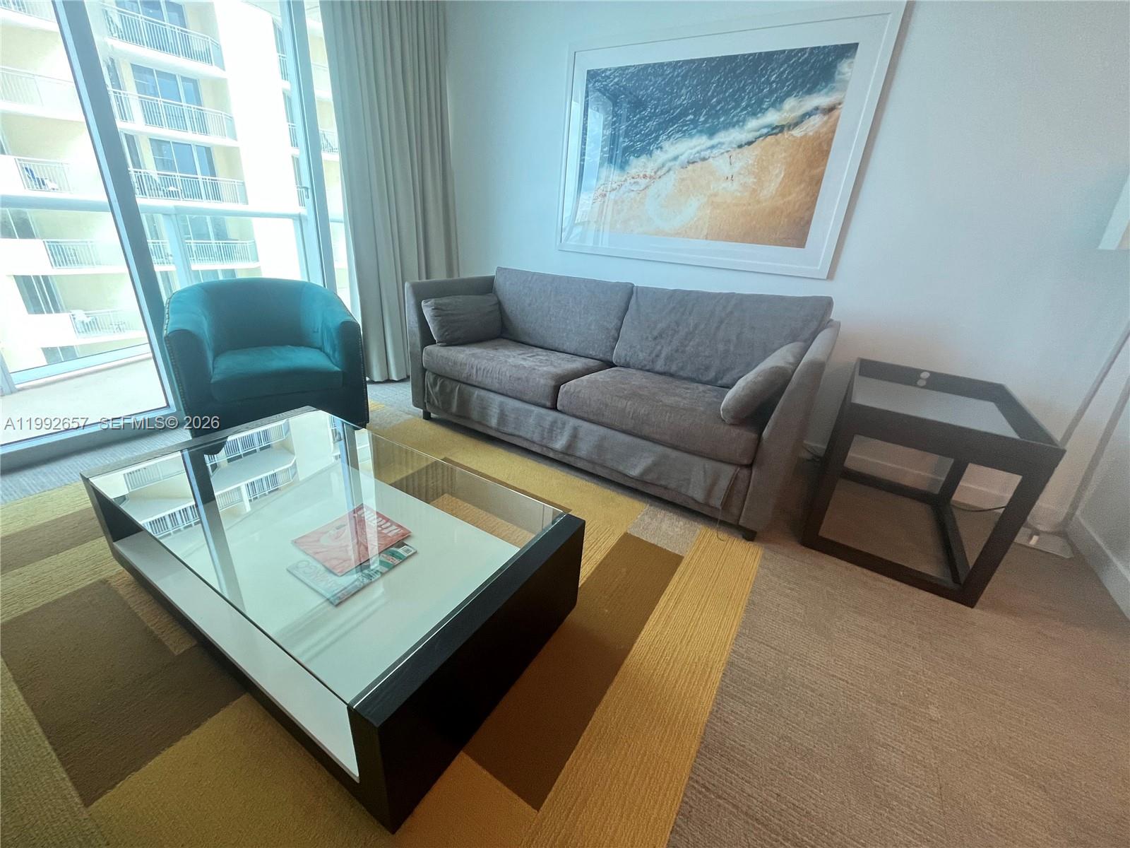 SOLE CONDO - Residential