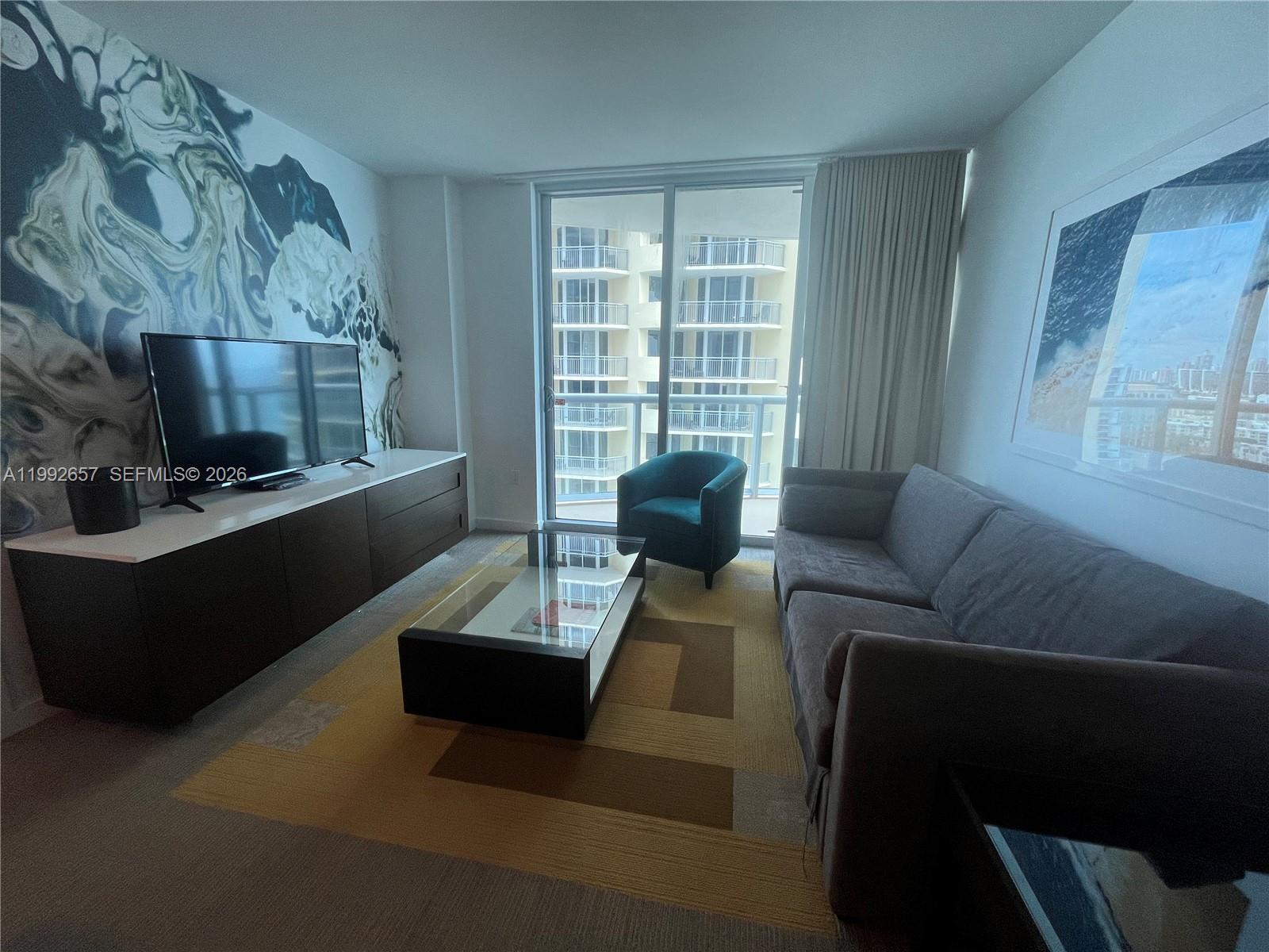 SOLE CONDO - Residential