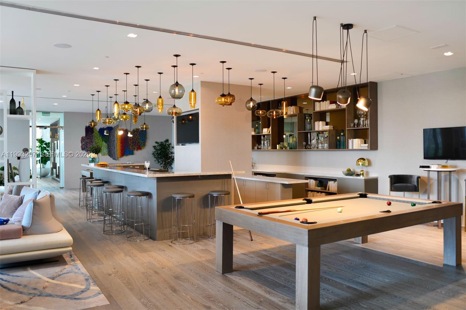 PARAISO BAY CONDO - Residential