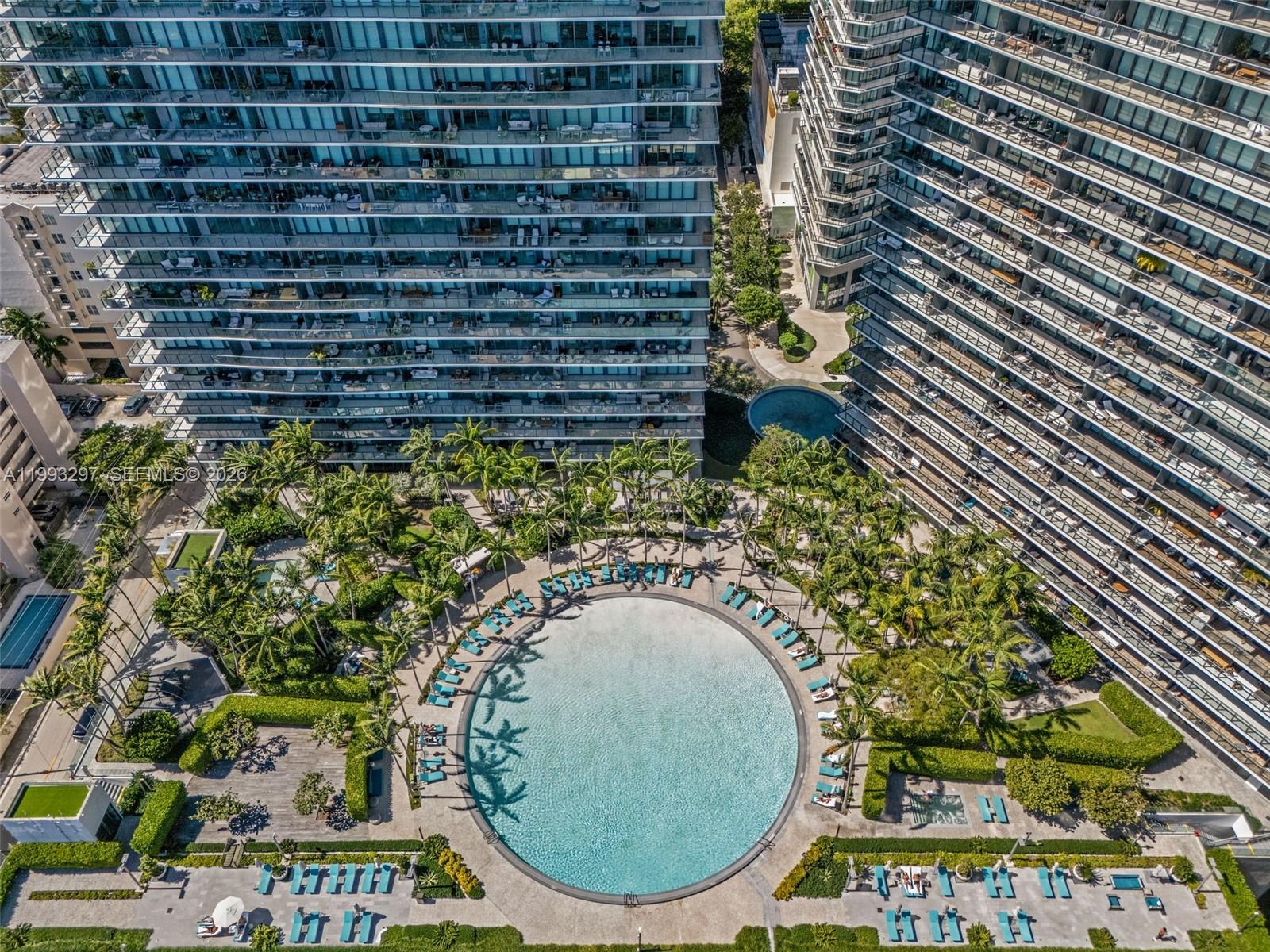 PARAISO BAY CONDO - Residential