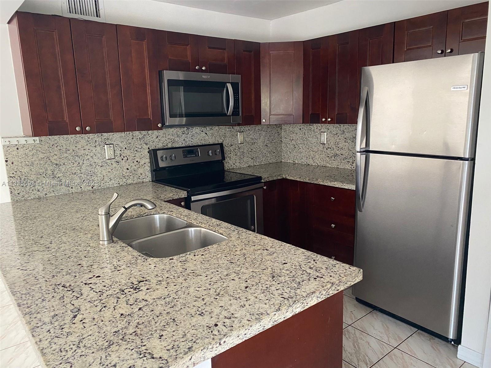 INDIAN LK VILLAGE PHASE 1 - Residential Lease