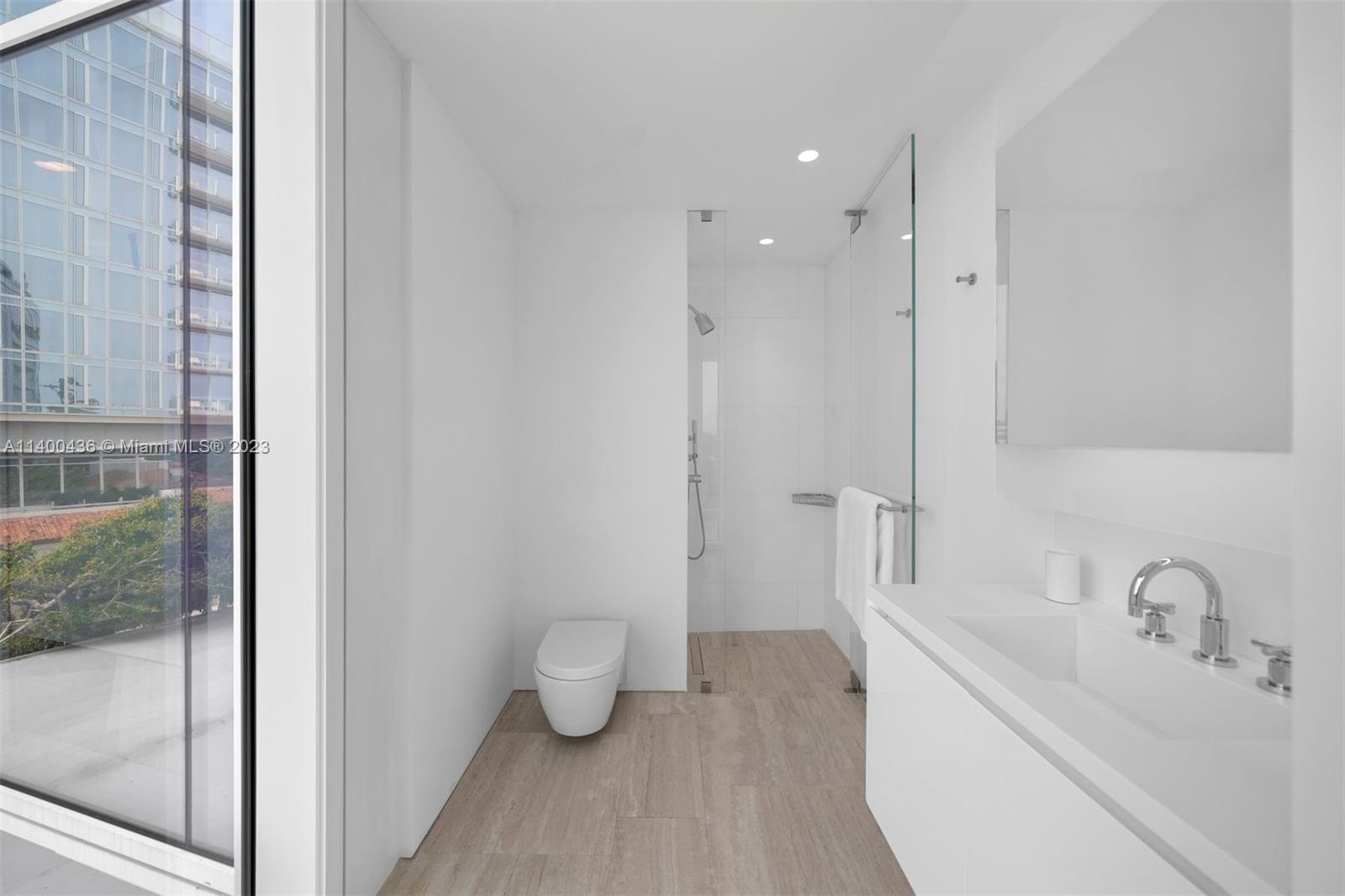 SURF CLUB CONDO - Residential
