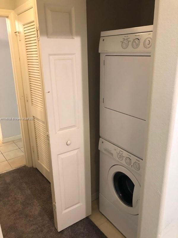 SOLE AT FORT LAUDERDALE C - Residential Lease