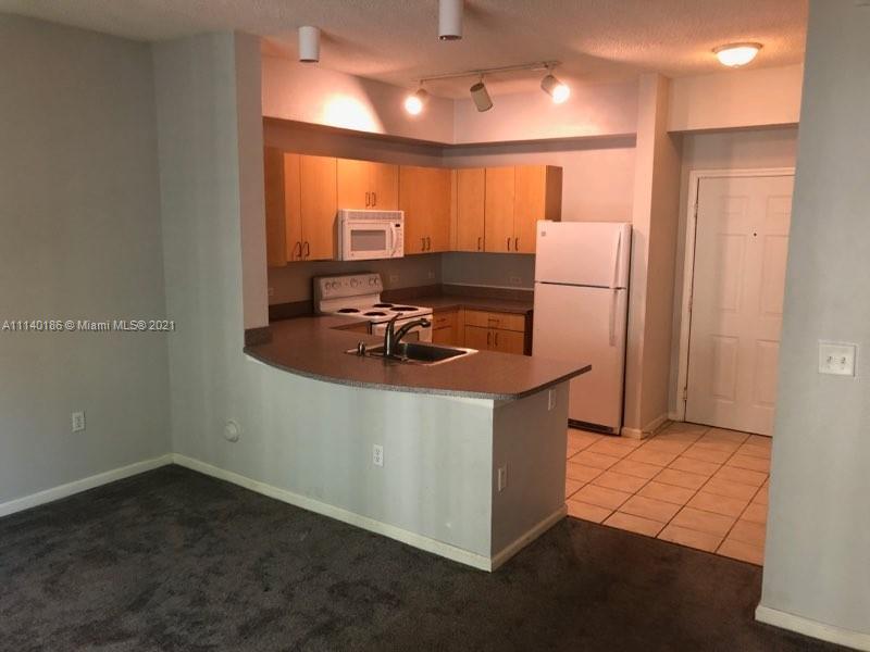 SOLE AT FORT LAUDERDALE C - Residential Lease