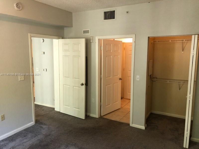 SOLE AT FORT LAUDERDALE C - Residential Lease