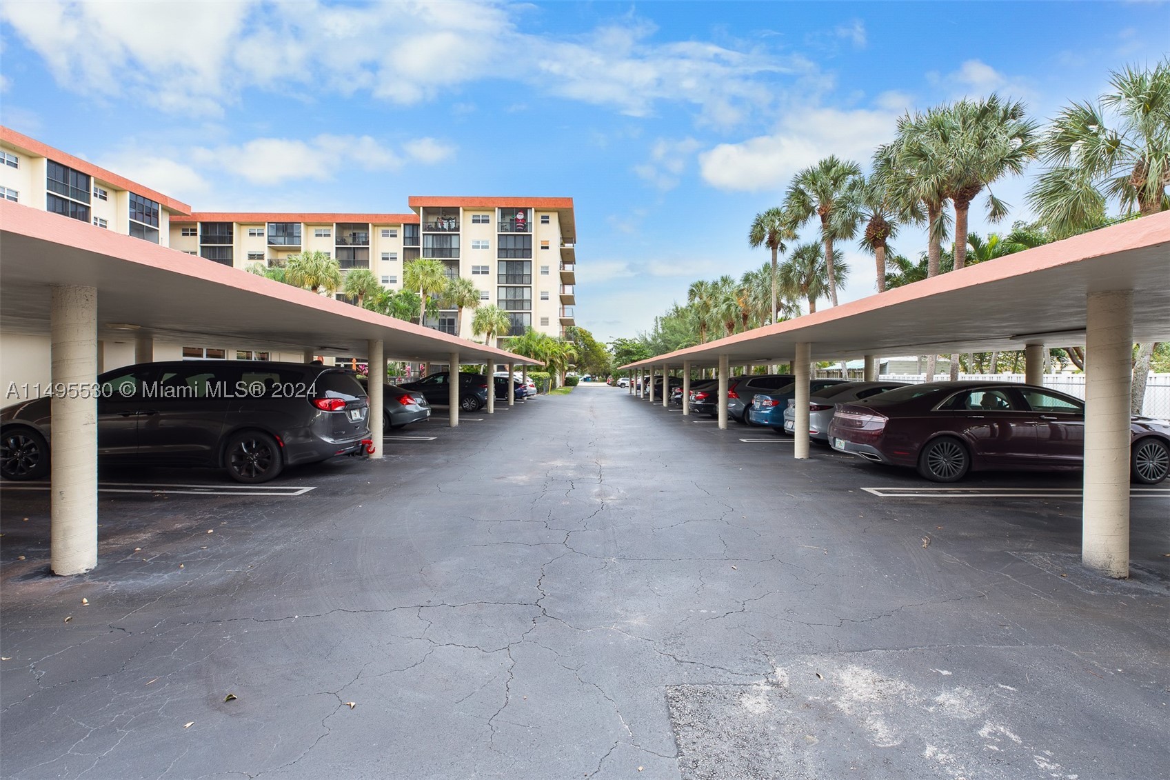 GARDEN-AIRE VILLAGE SOUTH - Residential